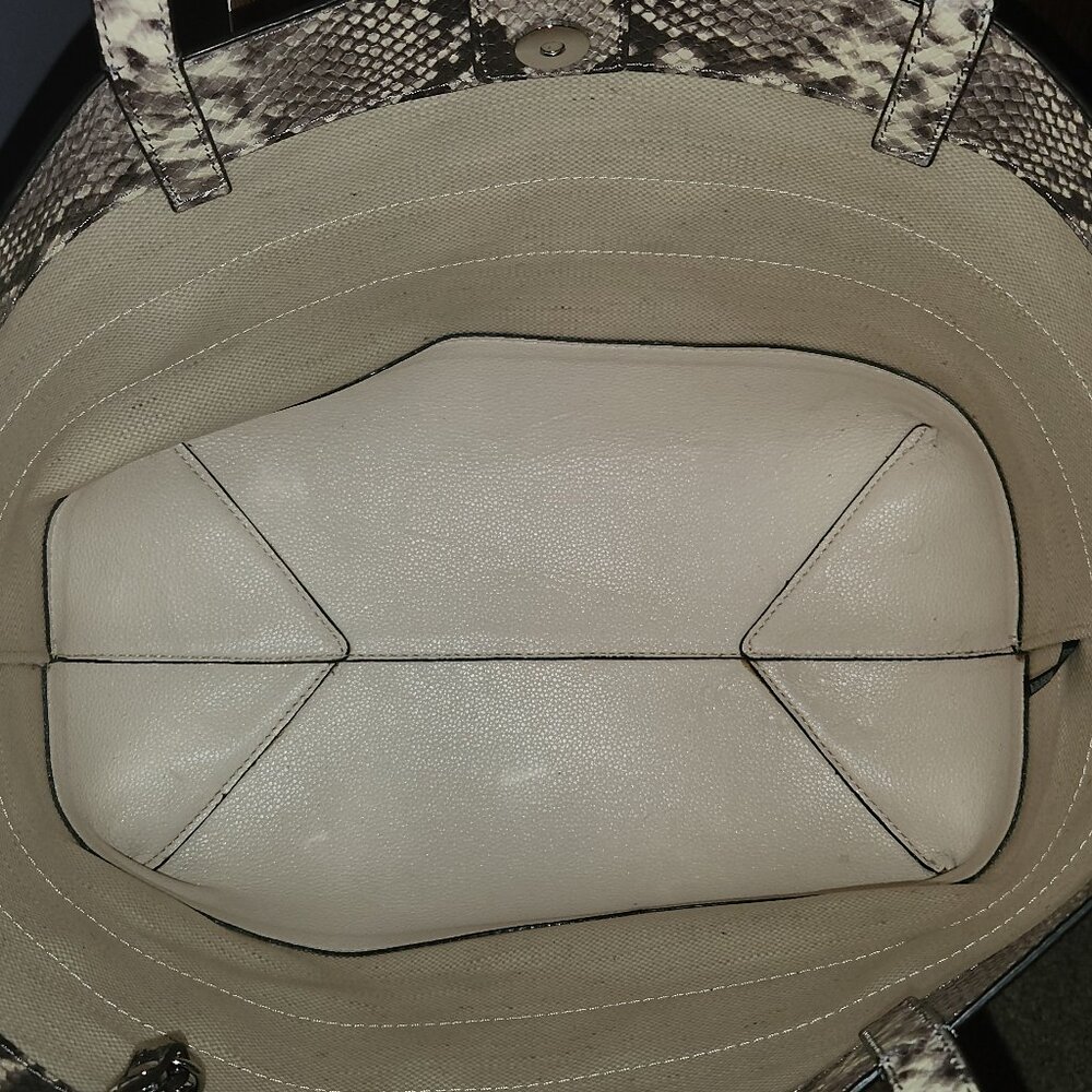 SAVED for : firstdownkicks Snake Print Michael kors  Tote with Wrist-let/Pouch - Picture 11 of 14